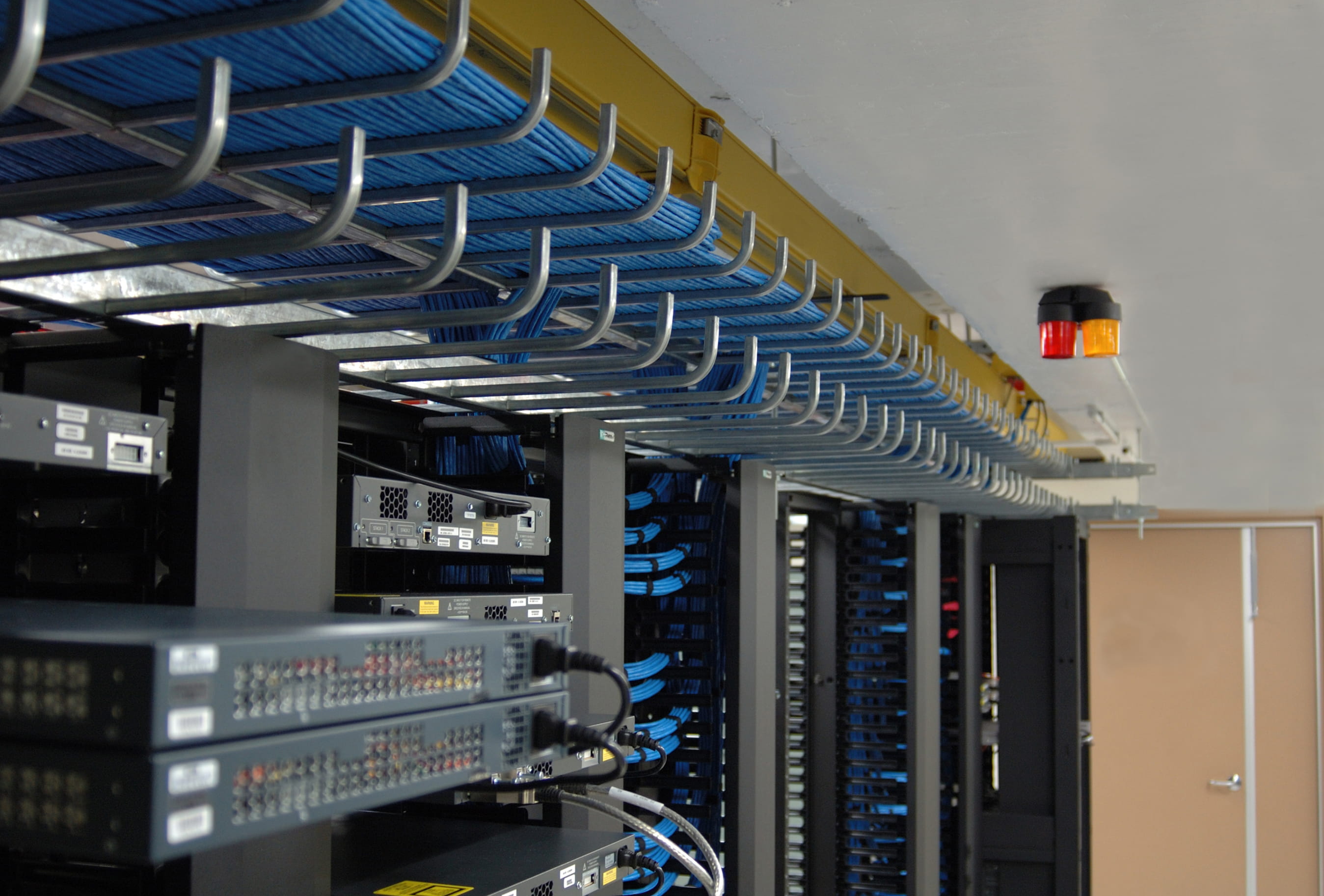 Structured Network & Collaboration Infrastructure Deployment